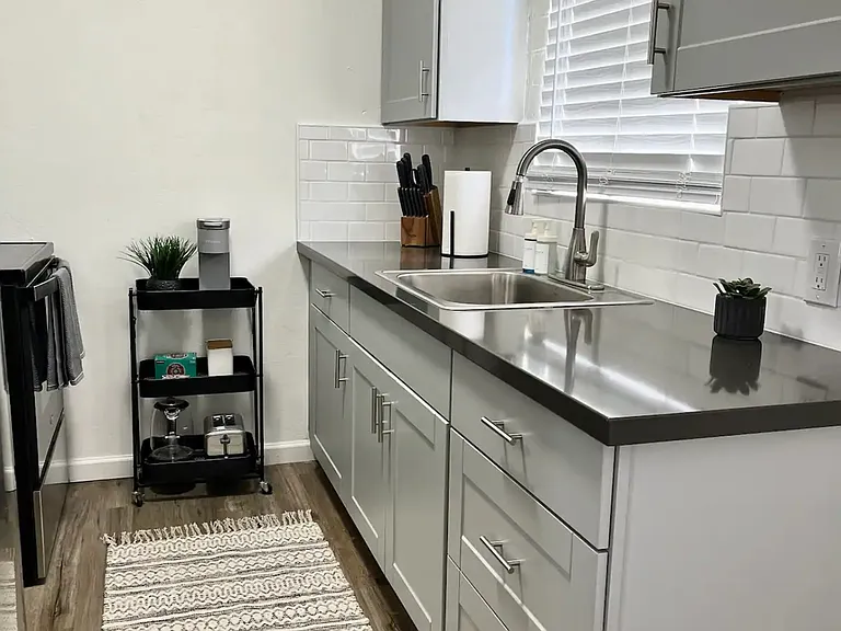 1627 N Bryant Ave #C — Photo 11
