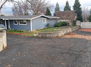 1922 Coker Butte Rd, Medford, OR 97504