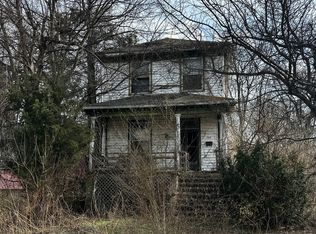 725 24th St, Cairo, IL 62914