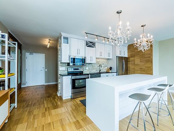 4th image of 880 N Lake Shore Dr APT 24G