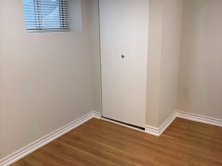 187 Geoffrey St #BASEMENT — Photo 11