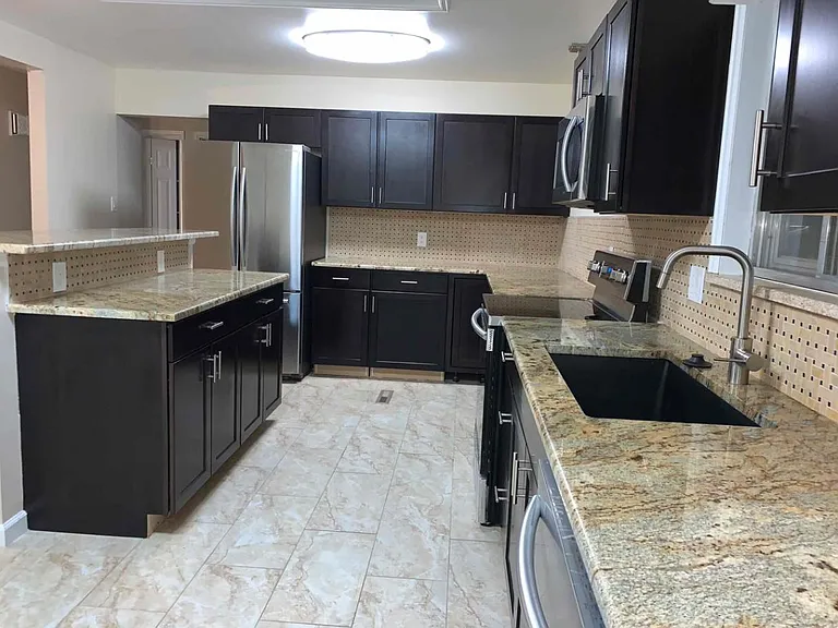 W 13th Pl — Photo 12
