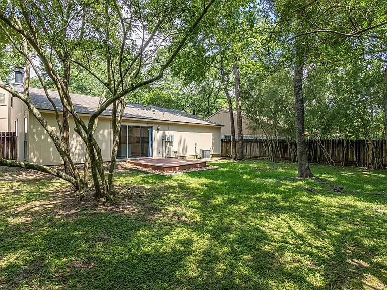 6 Basal Briar Ct — Photo 30