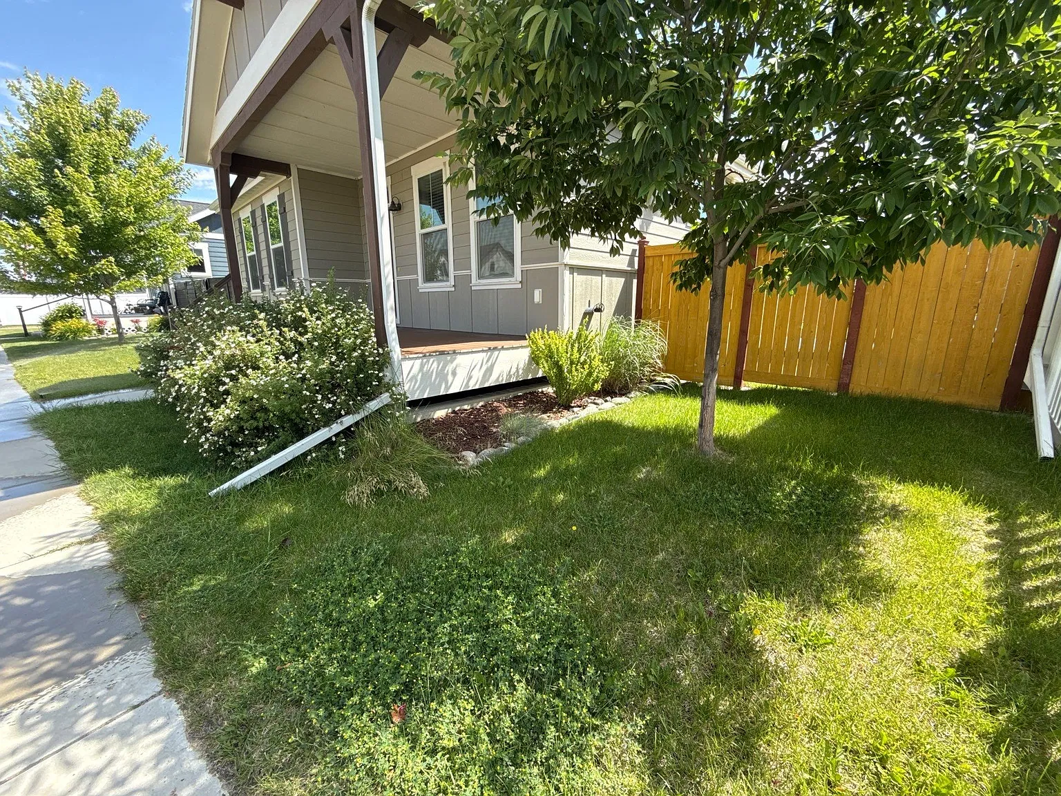 1809 Anna's Garden - 1 — Photo 2