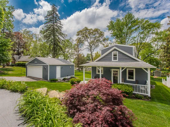 3063 Lansdowne Rd, Waterford, MI 48329