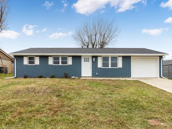 712 Wedgewood Dr, Winchester, IN 47394
