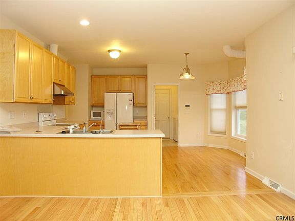 2nd image of 2 Mallard Dr