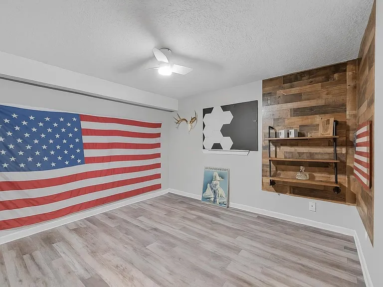 446 Fantasy Ln — Photo 21