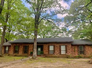 101 Dogwood Dr, Crossett, AR 71635
