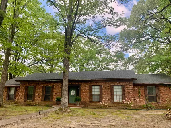 101 Dogwood Dr, Crossett, AR 71635