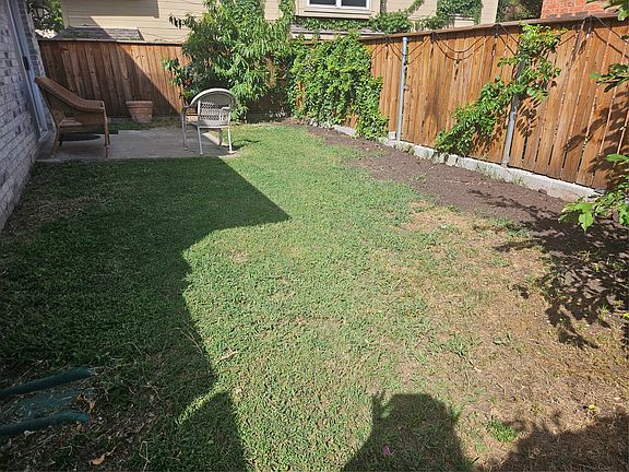 3rd image of 1537 Collin Dr