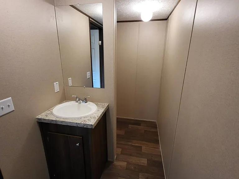 1459 Delmar Dr — Photo 5