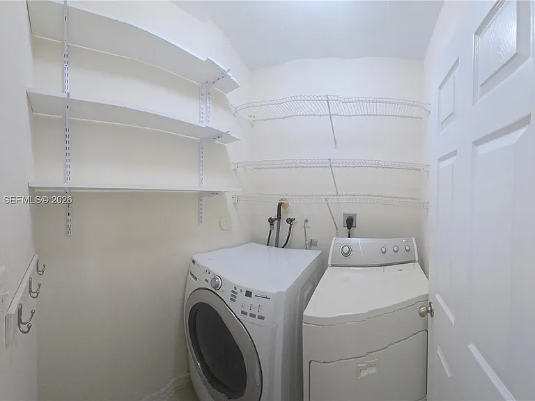 730 SE 2nd St #0 — Photo 12