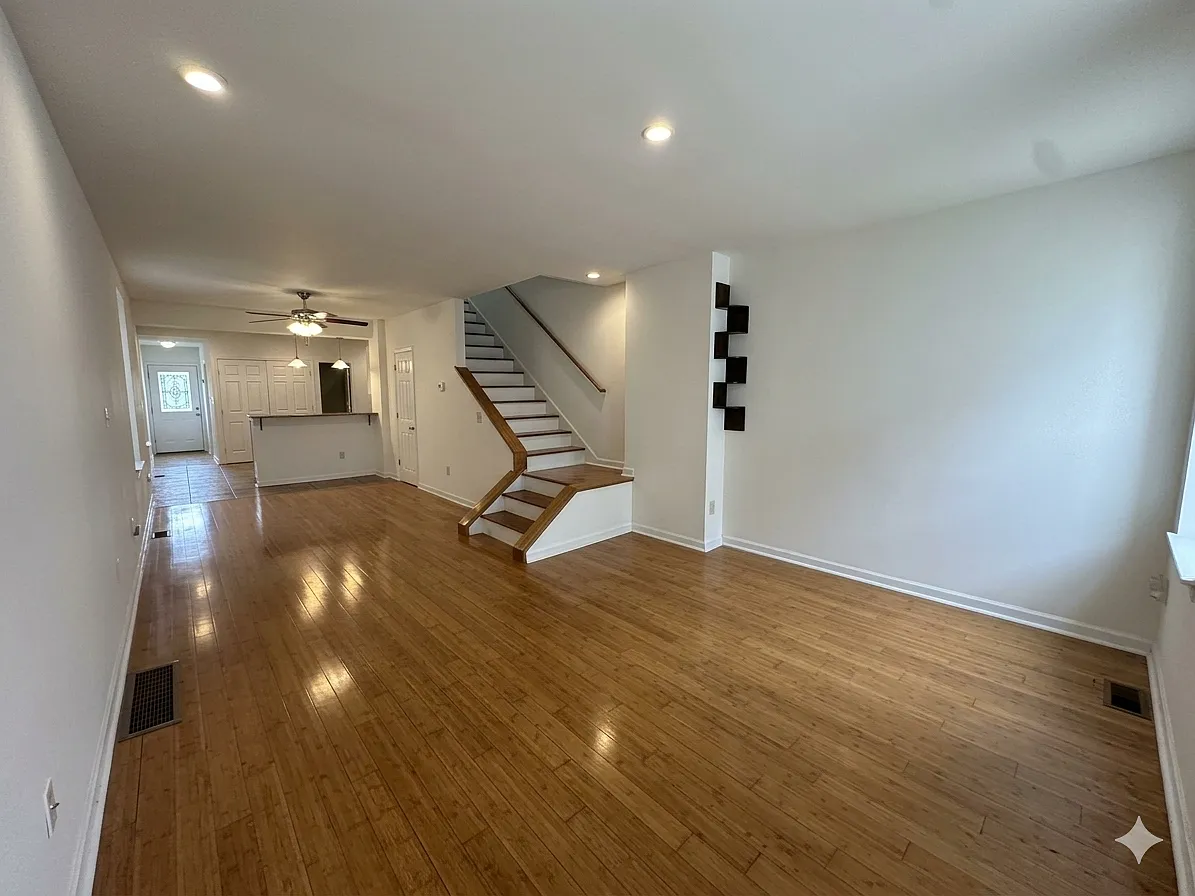 4 bed, 1350 sqft, $2,250 — Photo 1