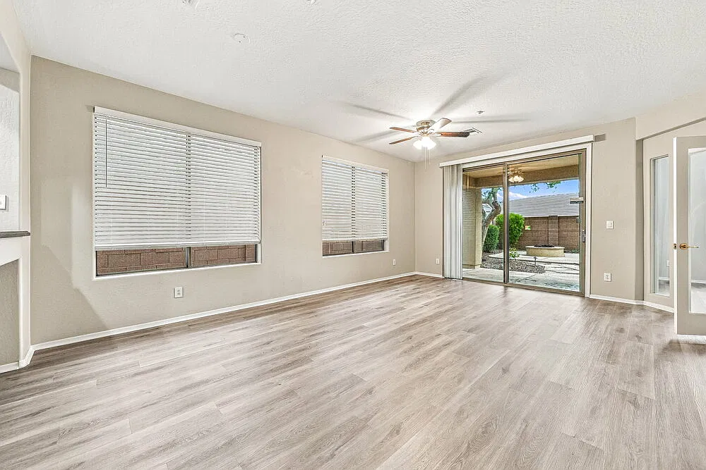 2 bed, 2.0 bath, 1760 sqft, $2,800 — Photo 3