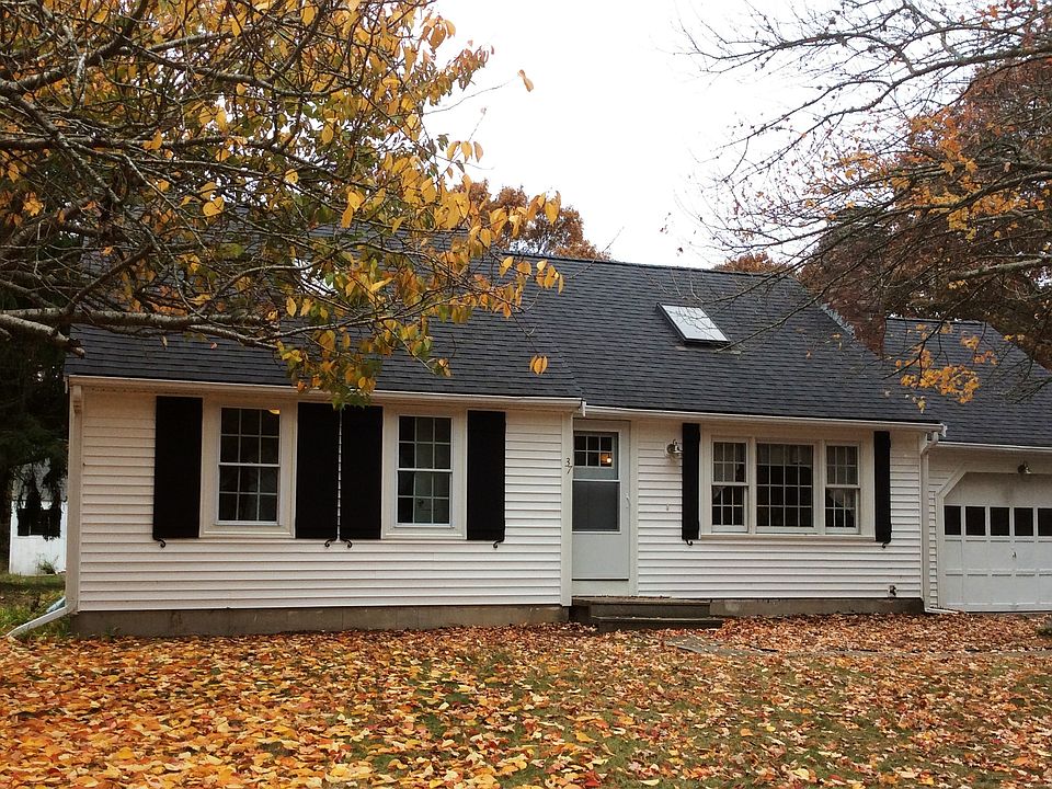1st image of 37 Bramble Bush Dr