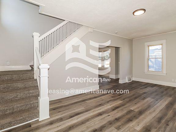 1138567_003_wm_-_living_room_13606214.jpg