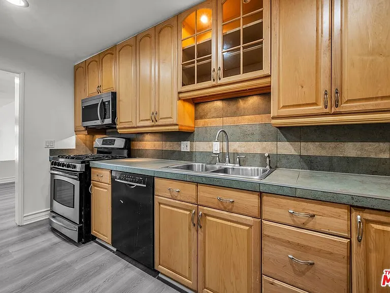 7301 Vista Del Mar Ave #A103 — Photo 19