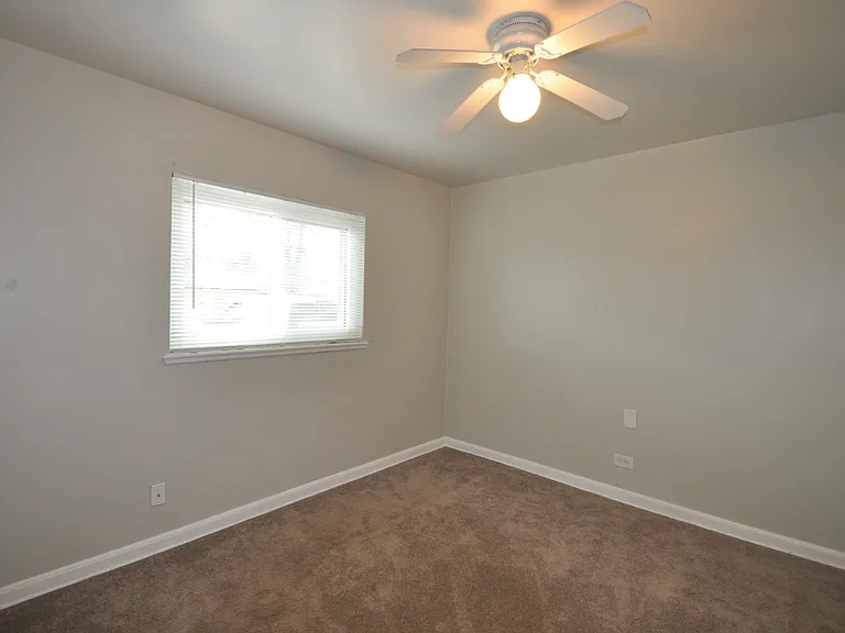 2525 Olive St — Photo 5