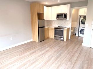 30-38 31st St #3R, Astoria, NY 11102