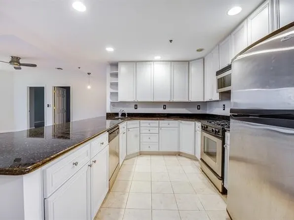 515 Gregory Avenue image 1 of 20