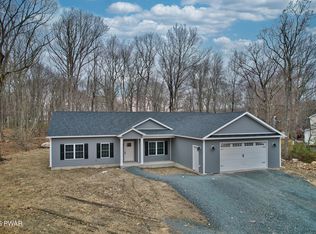 191 Conashaugh Trl, Milford, PA 18337