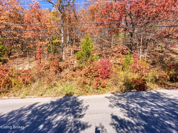 5248 Rollingwood Trl, Louisville, KY 40214
