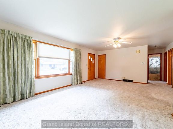 2nd image of 2316 Sheridan Ave