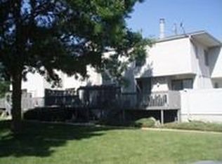 2217 Sky Line Dr, Waterloo, IA 50701