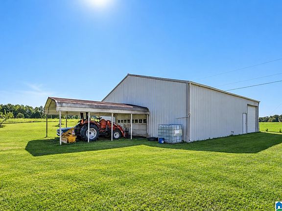 4th image of 9685 Mitchell Rd