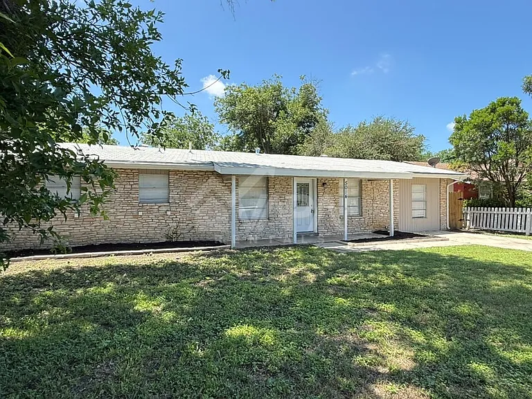 5014 Galahad Dr — Photo 2