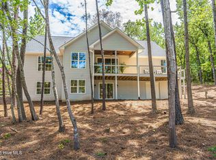 118 Berkshire Ct, Seven Lakes, NC 27376