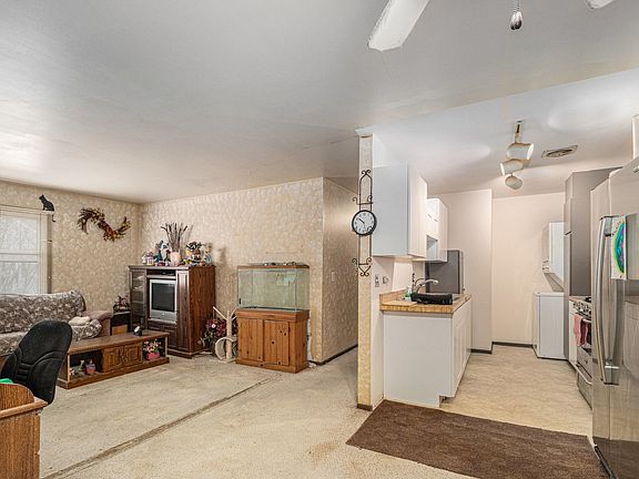 4th image of 337 Mallard Ct
