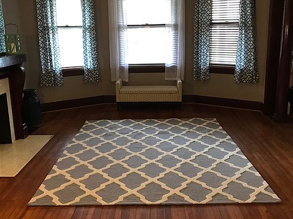 Lower unit living room