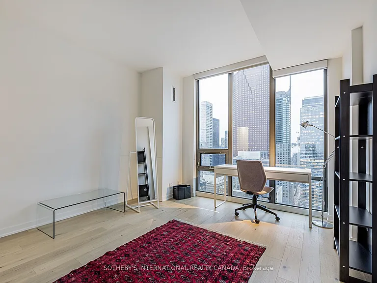 33 Lombard St #4301 — Photo 22