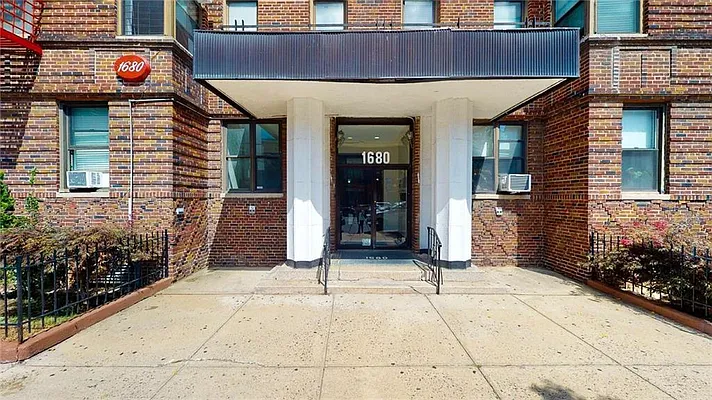 Sold by Fillmore | media 25