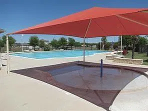 3 bed, 2.5 bath, 1420 sqft, $2,195 — Photo 4