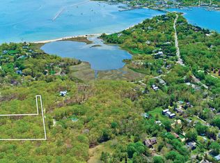 43 Fresh Pond Rd, Sag Harbor, NY 11963