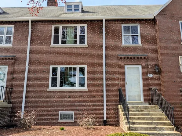 21 Elm Rd #D, Devens, MA 01434