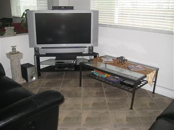 5th image of 2202 Brent Dr