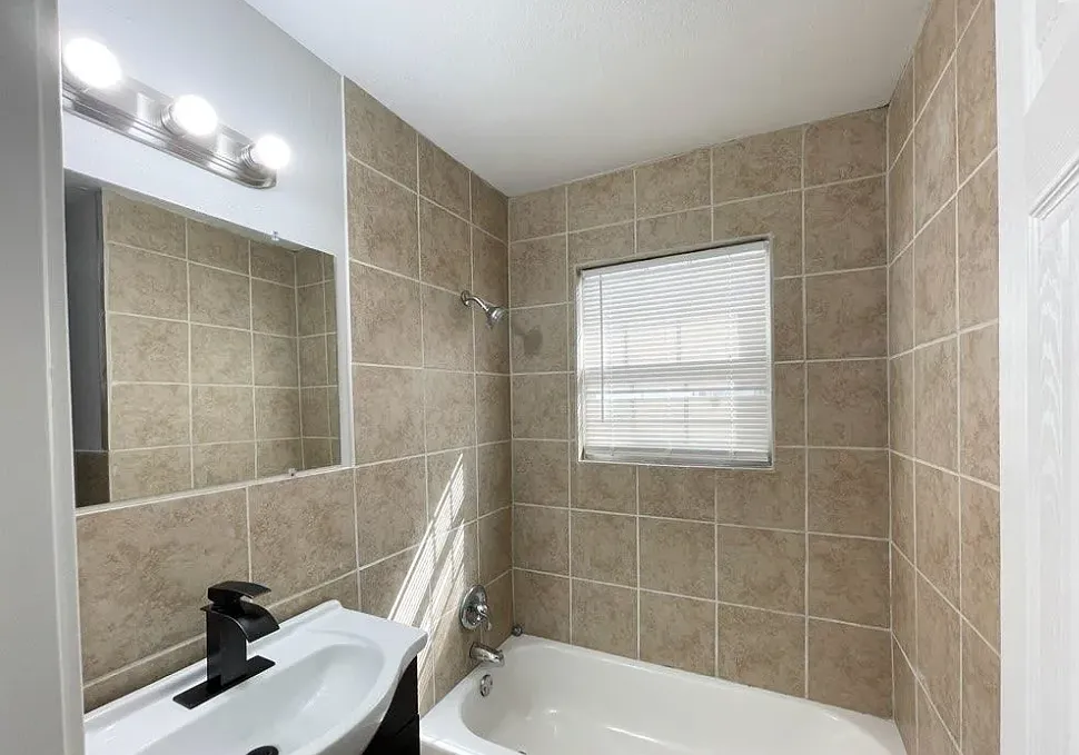 Hadley/St. Emanuel Property - 2104 — Photo 4