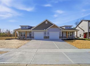 2062 Pine Forest Dr, Miamisburg, OH 45342