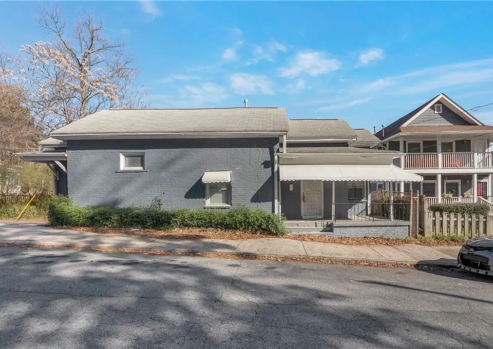 235 Dodd Ave SW
