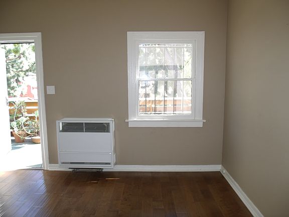 2nd image of 1433 Silver Lake Blvd