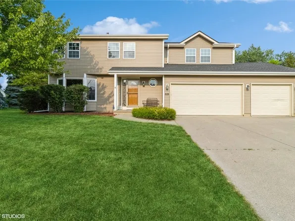 701 SE Shawver Dr, Grimes, IA 50111