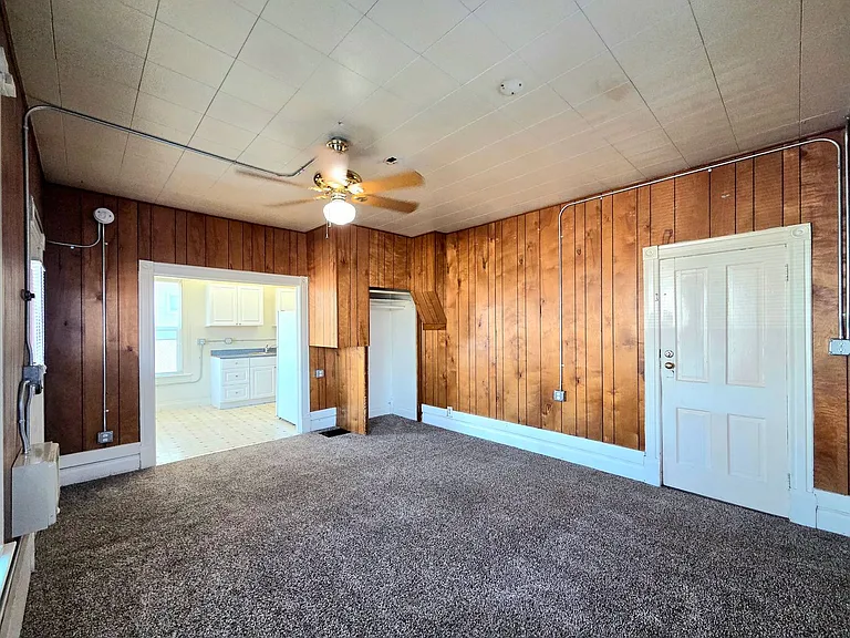 124 N Buchanan Ave — Photo 2