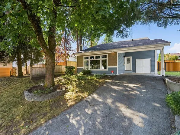 1206 Secret Ct, Coquitlam, BC V3B 5S6