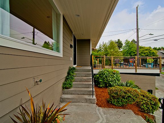5th image of 4129 41st Ave S