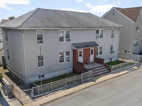 33 Bevy Ct, Brooklyn, NY 11229