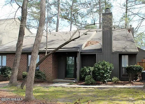 904 Persimmon Pl Photo 1